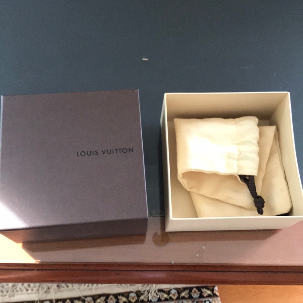 Louis Vuitton limited edn belt black epi leather - Picture 6 of 8